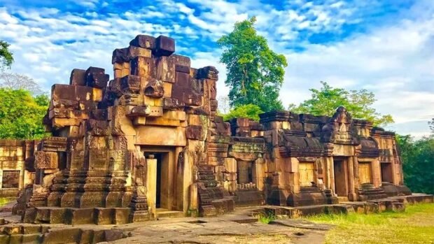 What evidence does Thailand have to claim Tamoan Thom Temple as its own