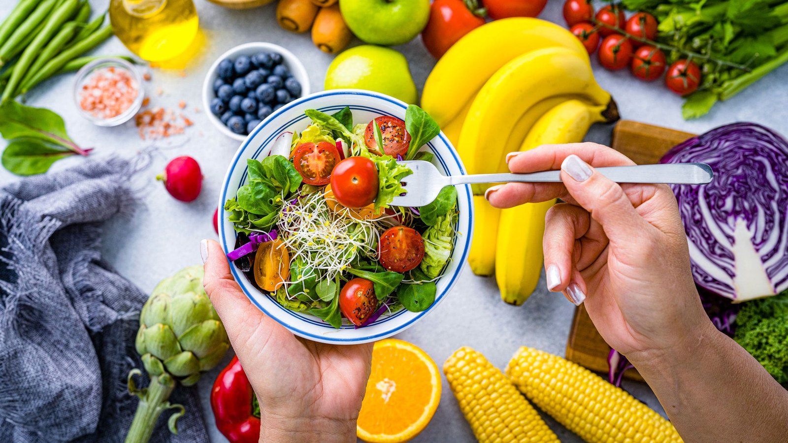 eating fruits veggies